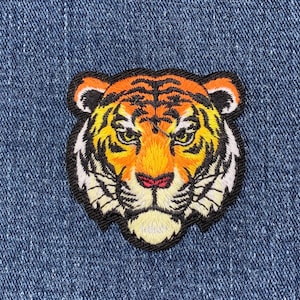 Tiger Applique Patch - Embroidered Animal Badge 2" (Iron On)