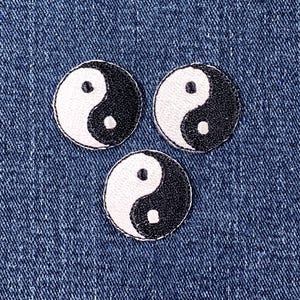 3-Pack Yin Yang Applique Patch - Mini Embroidered Yin-Yang Symbol Badge 1" (Iron On)