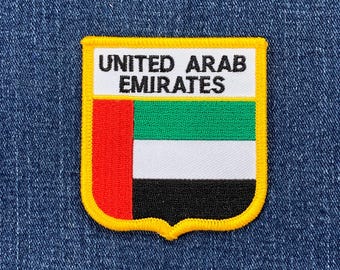 アラブ首長国連邦の刺繍入りパッチ - アラブ首長国連邦国旗シールドバッジ 2.75インチ (アイロン接着)