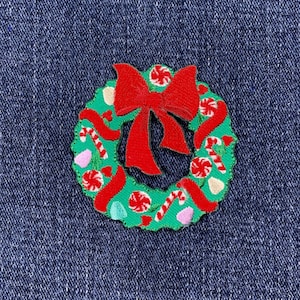 Christmas Wreath Applique Patch - Embroidered Peppermint Candy Cane Badge 2.25" (Iron On)