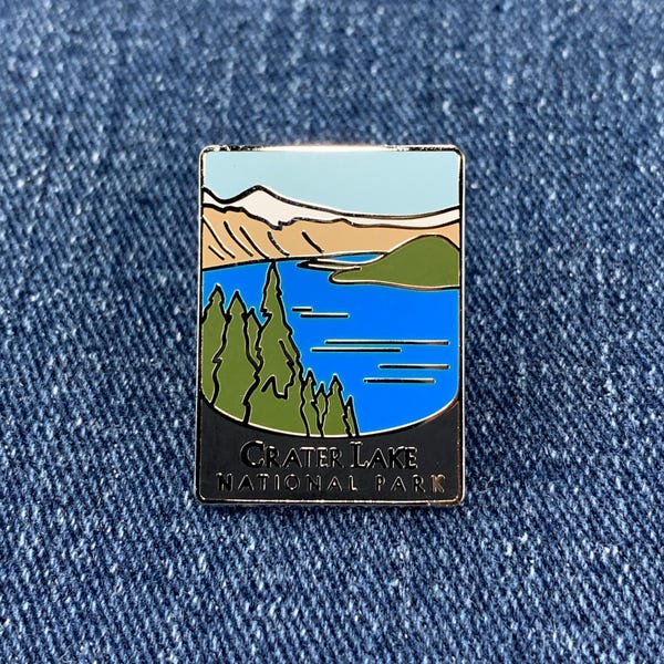 Crater Lake National Park Emaljnål - Oregon Vandring Resesouvenir