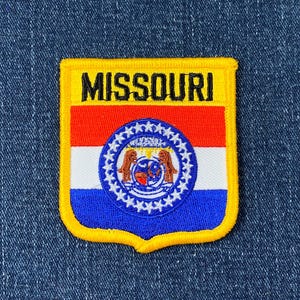 ミズーリ州パッチ - 刺繍入り旗盾バッジ 2.75インチ (アイロン接着)