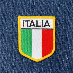 Italia Patch - Italy Embroidered Badge 2-7/8&quot; (Iron Or Sew On)