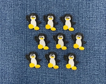 Paquete de 9 parches con apliques de pingüino - Mini insignia bordada de ave acuática de 2,2 cm (para planchar)