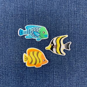 Lot de 3 écussons poissons tropicaux - Insignes brodés de créatures marines pour la plongée avec tuba et la plongée sous-marine (Repasser)