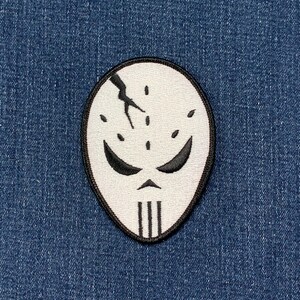 Hockey Goalie Mask Patch - Halloween Badge Cracked Face Shield 100% Embroidered 3.75&quot; (Iron Or Sew On)