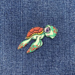 Applique patch bébé tortue - insigne animal créature marine brodé 2-3/8" (repassage)