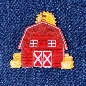 Red Barn Applique Patch - Embroidered Farmhouse & Rooster Weathervane Badge 3" (Iron on)