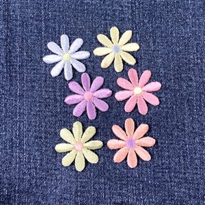 Lot de 6 patchs appliqués marguerites - Insignes de fleurs brodés 1-1/8" (repassage)