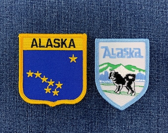 Juego de 2 parches de Alaska: Bandera bordada e insignias de perros de trineo Husky Iditarod (para planchar)