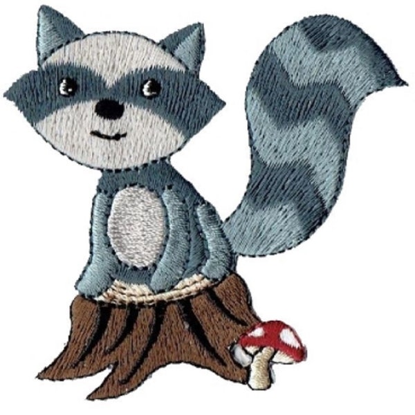 Raccoon Applique Patch - Nocturnal Mammal, Animal, Mushroom 2-7/8" (Iron on)