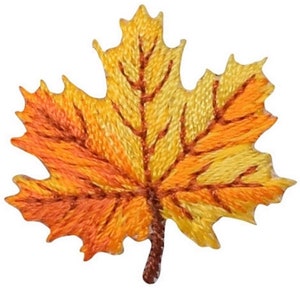 Può includere: Foglia d'acero ricamata nei colori autunnali. La foglia presenta sfumature di giallo, arancione e marrone, con cuciture dettagliate che evidenziano le venature e i bordi. Questa toppa decorativa è perfetta per lavori creativi a tema autunnale.