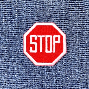 一時停止標識アップリケパッチ - 刺繍道路標識バッジ 1.5インチ (アイロン接着)