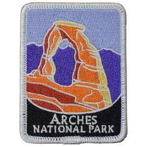 Arches National Park Patch - Delicate Arch, Utah, Official Traveler Series 3&quot; (Iron on)