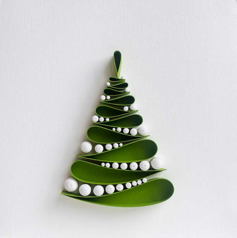 Christmas tree / Quilling art / Paper craft / Gift / Home decor Green 5 1/2"x5 1/2"