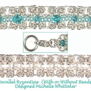 Puede incluir: Un brazalete de cadena de plata con un tejido bizantino paralelo. El brazalete está adornado con cuentas y cristales turquesa. El texto "Parallel Byzantine (With or Without Beads) Designed Michelle Whittaker" es visible en la parte inferior de la imagen.