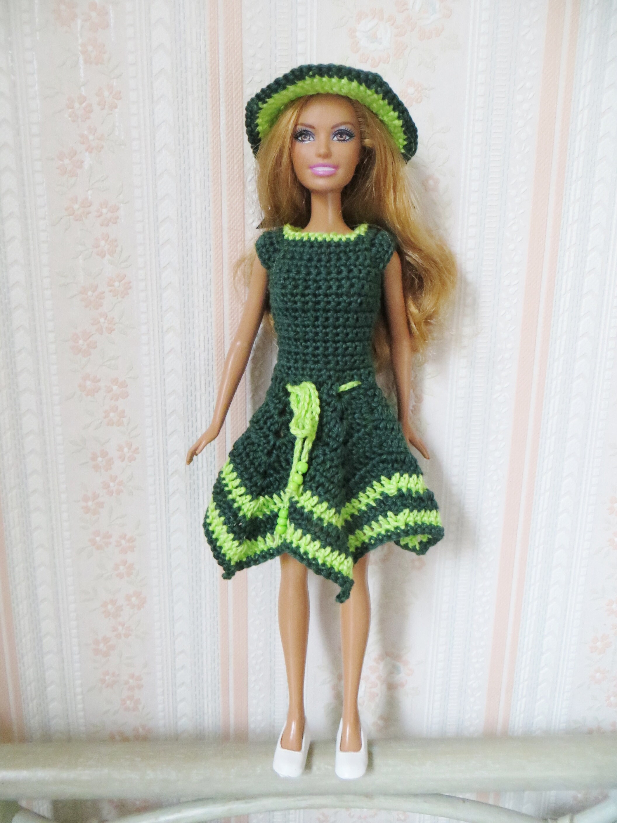 Tenue Pour Poupée Barbie - Occasion, Modèle 2560, Parfaite Pour Agrandir La Garde-robe De Ta Barbie