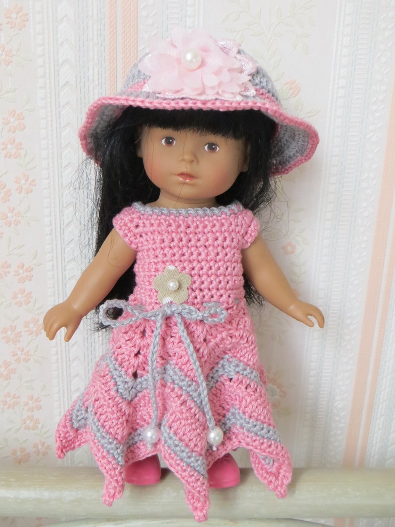 Fiche patron MC 27 v\u00eatements \u00e0 confectionner au crochet poup\u00e9e 20 cms Mini Corolline
