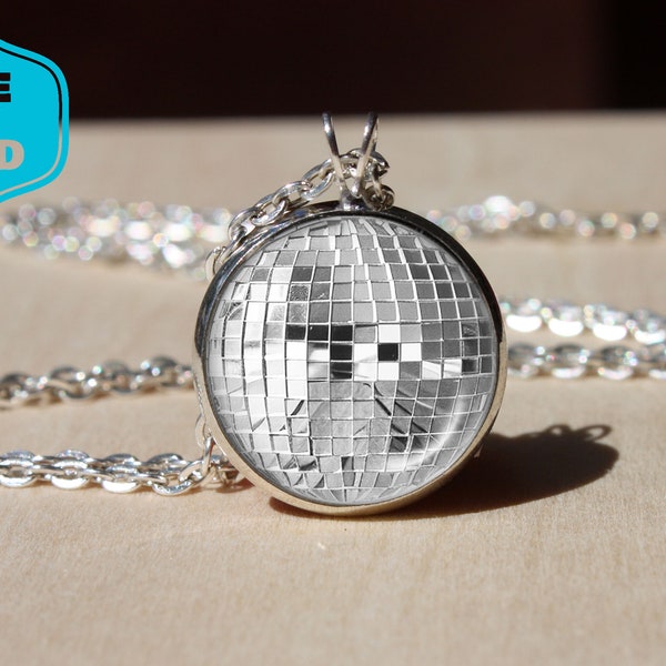 Handgefertigte Discokugel-Halskette, Spiegelkugel-Anhänger, Disco-Symbol-Accessoires-Halskette mit Kette, Kunstanhänger, Geschenk für Sie und Ihn