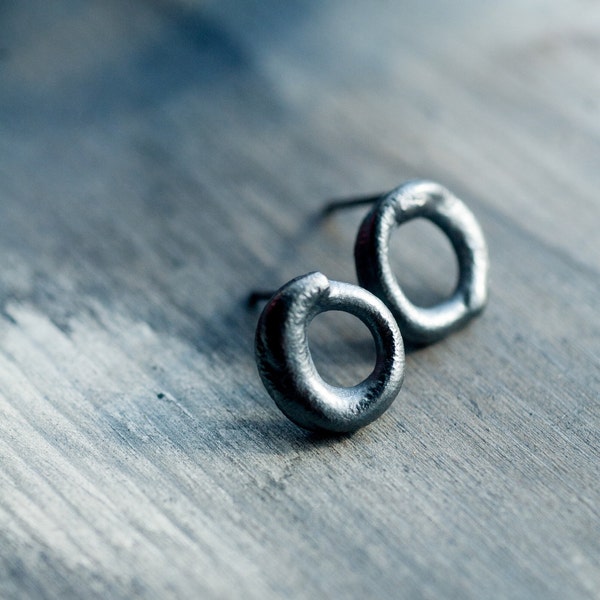 raw silver simple everyday circle earrings, oxidized reticulated sterling silver, artisan handmade jewelry, undergrowth studio