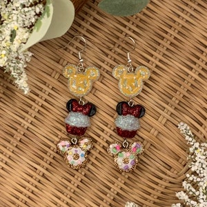Mickey Snacks Inspired Tiered Dangle Pendientes