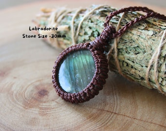 Makramee Labradorit Halskette: Boho Festival Schmuck.