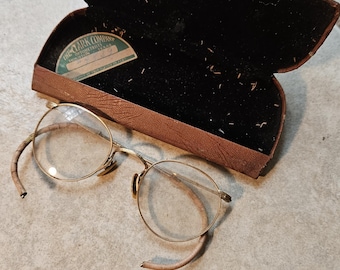 Vintage Gold Filled Wire Rimmed Eye Glasses, 1930s, With  display picture 1