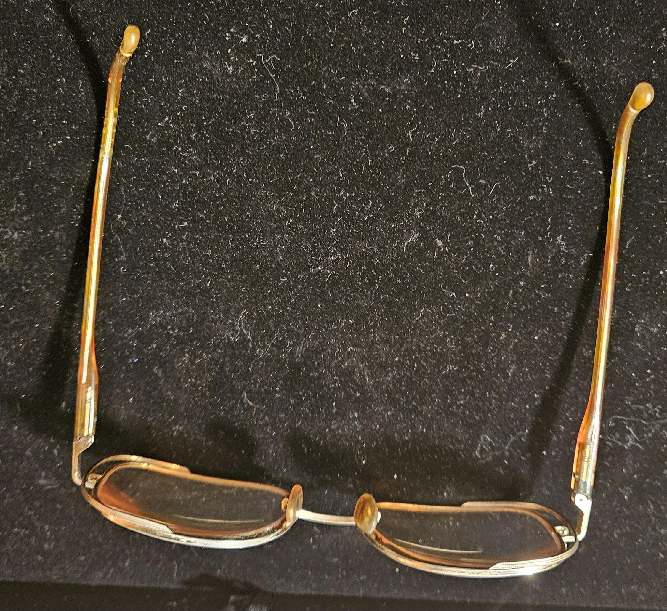 Vintage Eyeglasses With Floral Case, Collectible. Bin GL57 - Etsy