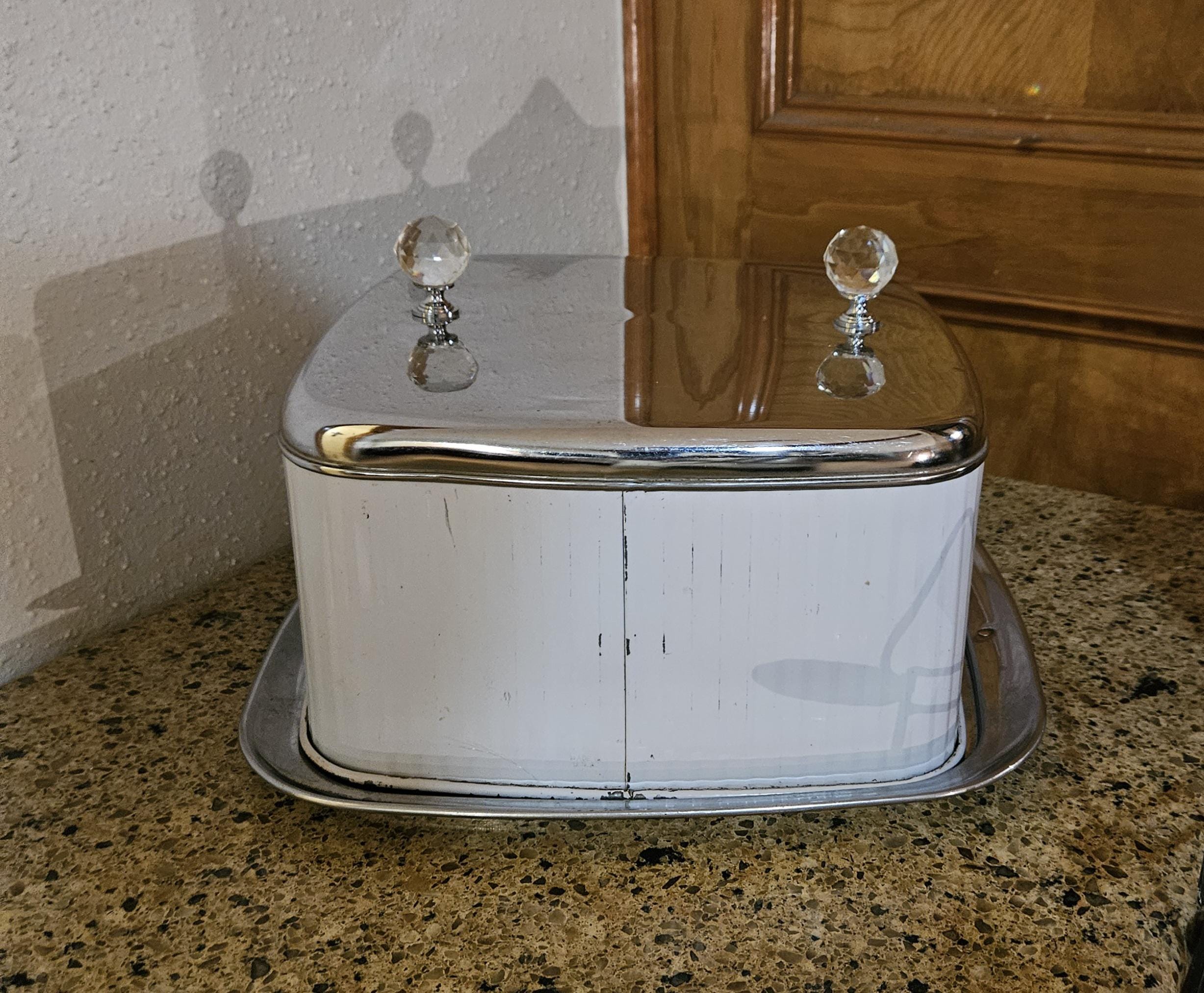 Vintage 1950s Era Lincoln Beautyware Square Cake Carrier With a