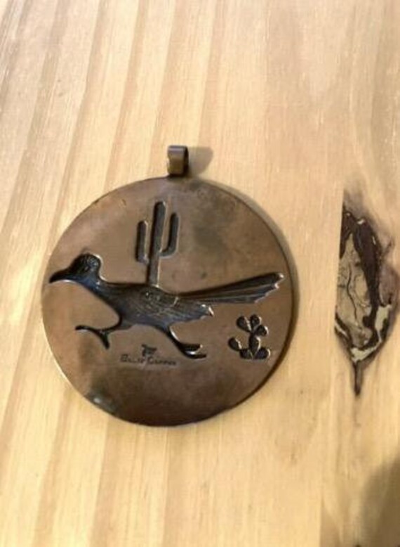 Solid Copper Round Roadrunner Pendant, Gift, Cact… - image 3