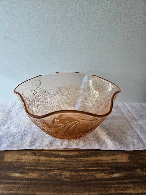 Tiara Glass Pink Sandwich Glass Indiana Glass Salad Serving Bowl Dish Floral Serving Bowl Etsy Canada