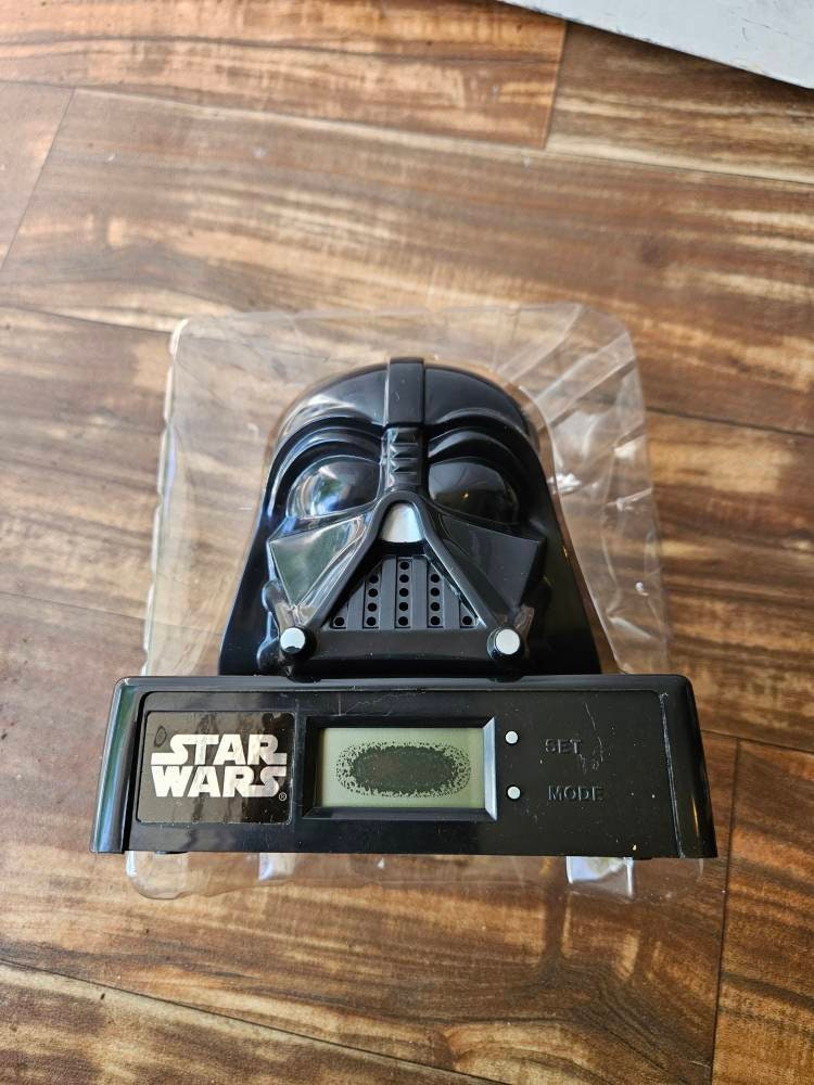 Radio Reloj Despertador Darth Vader R2 D2 Darth Vader Digital