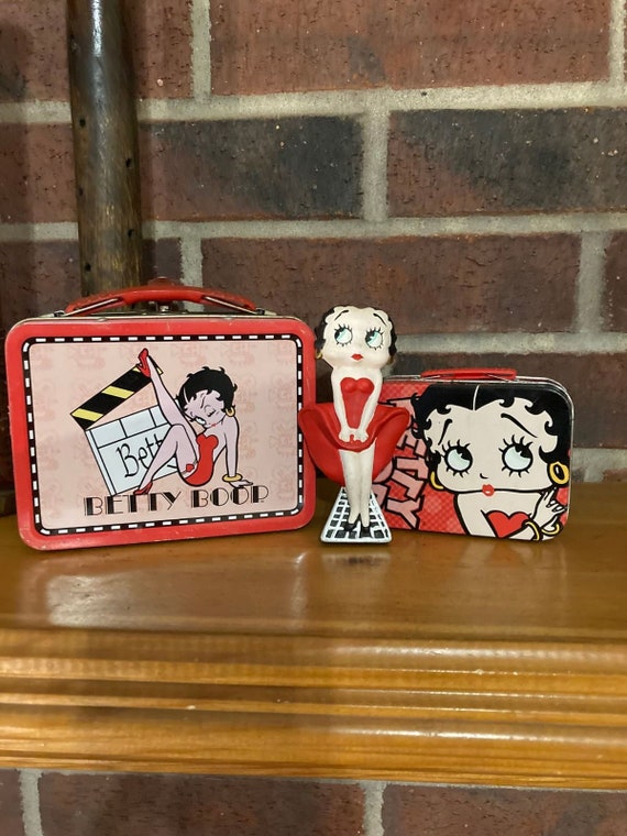 Vintage 1998 Betty Boop Figurine Ornament in Red D