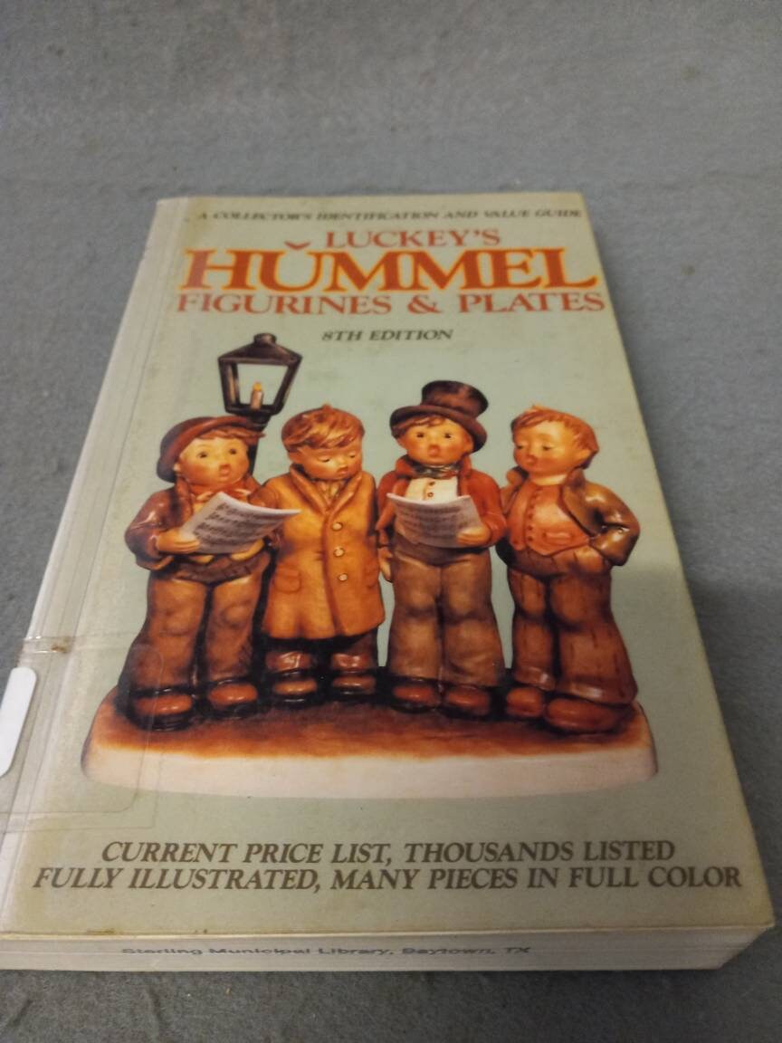 【驚きの値段】 Figurines Hummel Lucky's and A Edition 8th. Plates 洋書