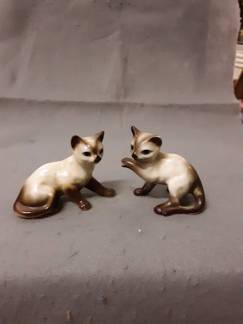 Siamese Look Cats with Blue Eyes Sitting Up Cat Figurines