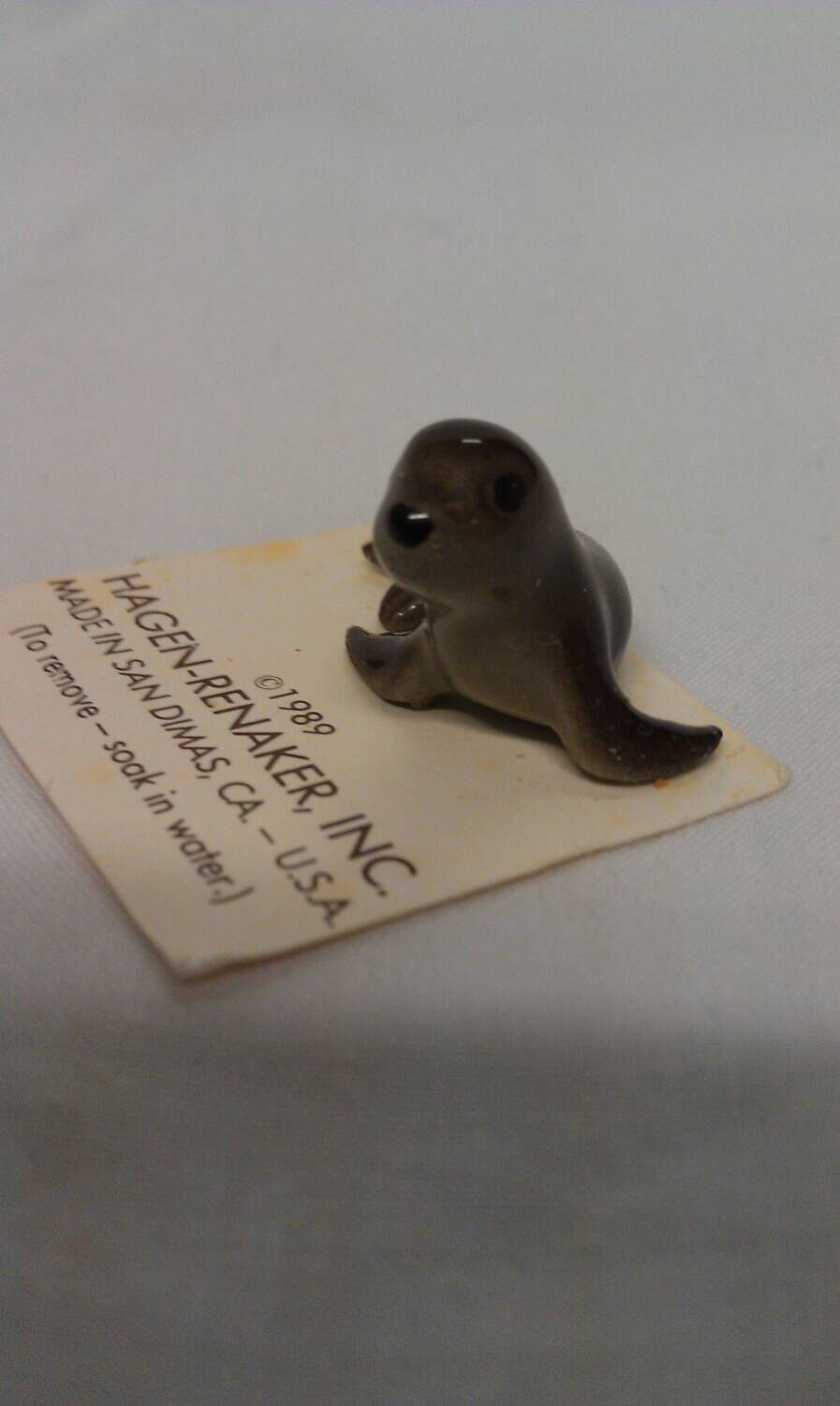 hagen renaker seal