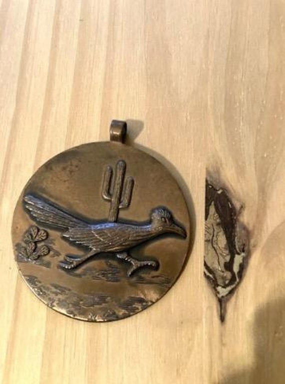 Solid Copper Round Roadrunner Pendant, Gift, Cact… - image 2
