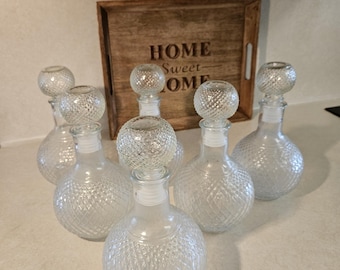 Decorative Clear Glass Textured Decanters with Diamond-cut Pattern, Set of 6, Great for Entertaining/Events, Perfect Gift. Bin AW34