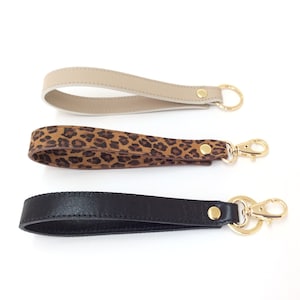 Llavero de pulsera, Pulsera de cuero, Correa de pulsera, Correa de cuero de 6”, Llavero de pulsera, Pulsera para llaves, Correa de guepardo, Negro, Dorado.