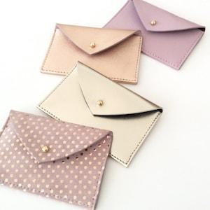 Porta carte di credito in pelle. Porta carte di credito in pelle da donna. Porta biglietti da visita in pelle. Portafoglio minimalista per carte di credito. Regalo per colleghi. Regalo per colleghi.