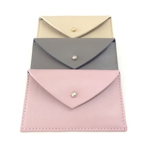 Porte-cartes gris. Porte-cartes de visite en cuir. Porte-cartes de crédit en cuir. Porte-cartes pour femme. Portefeuille d'identité. Portefeuille minimaliste en cuir. Carte d'huîtres