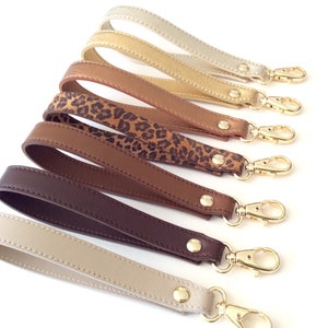 Handmade Leather Wristlet Keychain: 6&quot; Key Fob Strap