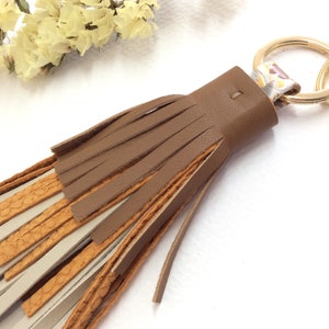 Taschenanhänger aus Leder, Geschenk für Mitarbeiter, handgefertigt von Pulpo Creations