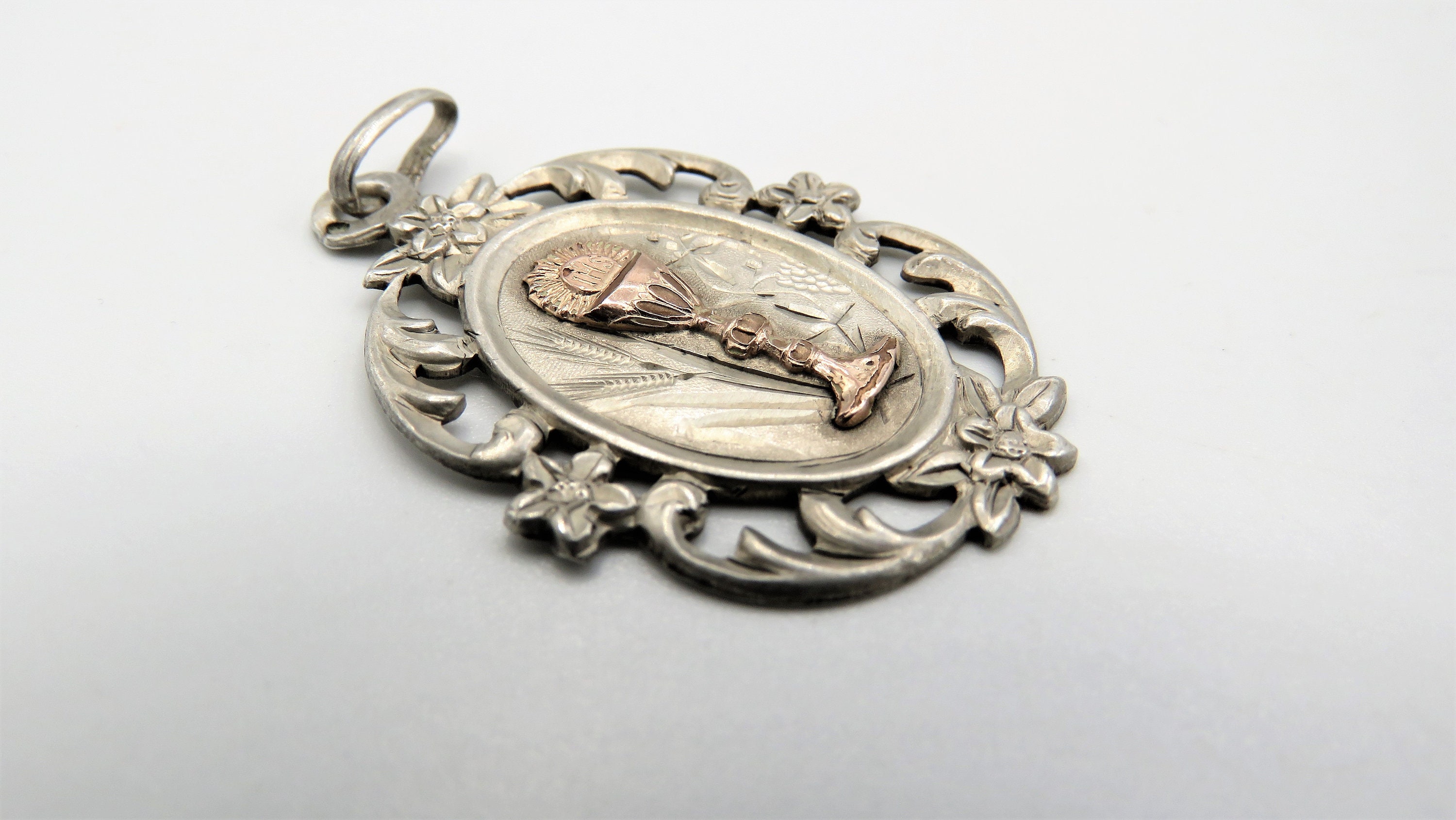 Pendentif de Première Communion en Argent et Or Antique Français, Pendentif Communion