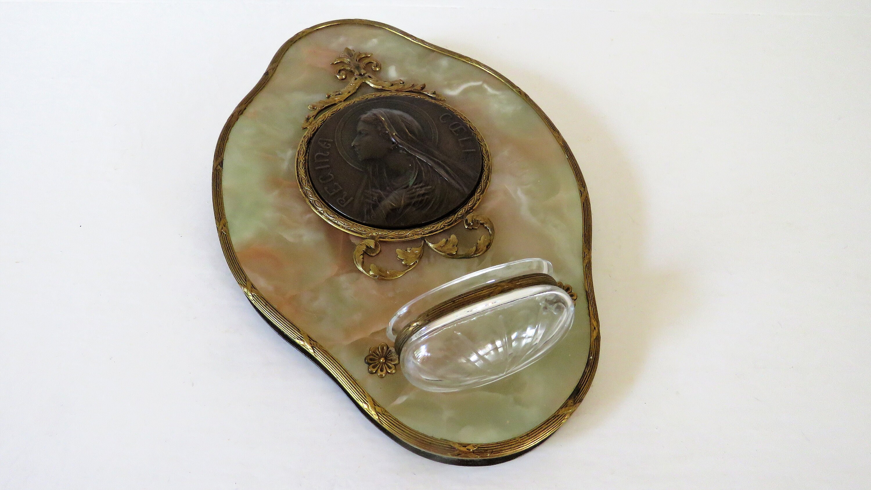 Antique Français Benitier,
