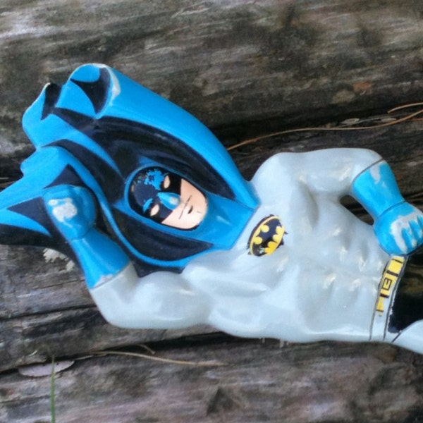 Batman hairbrush Vintage 1976 Avon collectible hard plastic retro caped crusader superhero collection Batman bathroom decor For display only