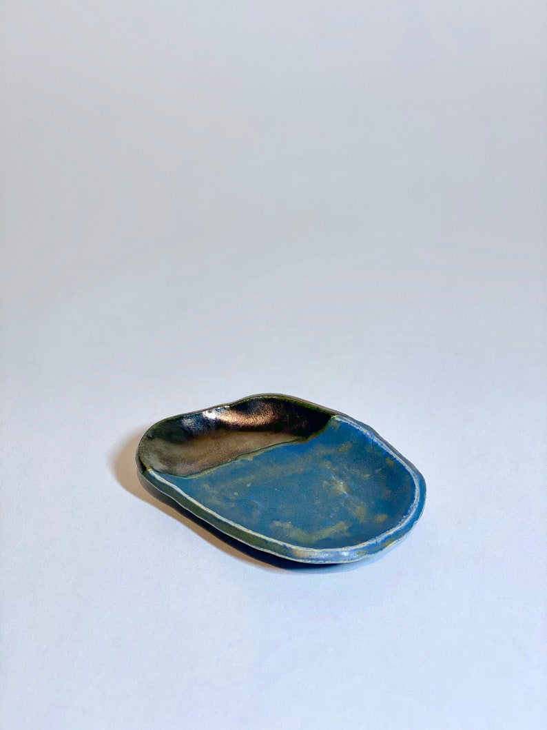 metallic dipped dish