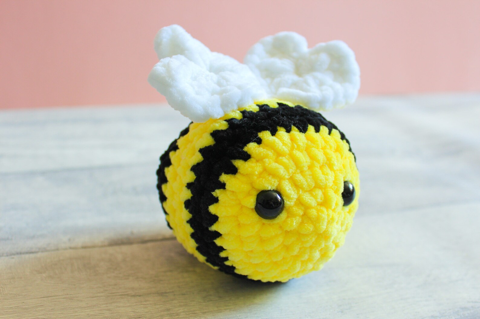 Buzzy Bee Crochet Pattern | Fluffy Amigurumi Bee | Crochet Patterns ...
