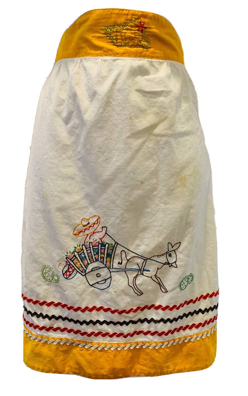 Vintage Half Apron Spanish Design Embroidery Ric Rac Trim Etsy