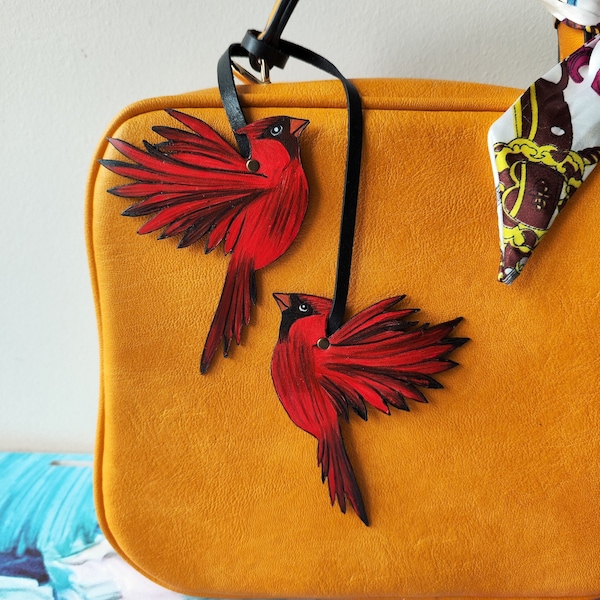 Roter Kardinal Taschenanhänger, Taschenanhänger aus Leder, niedliche rote Vögel, roter Kardinal Lederhandtaschenanhänger, Vogel-Accessoires, Vogel-Liebhaber-Geschenk